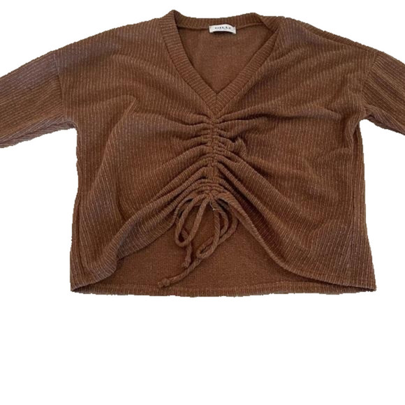 - Brown lightweight sweater - Picture 3 of 5